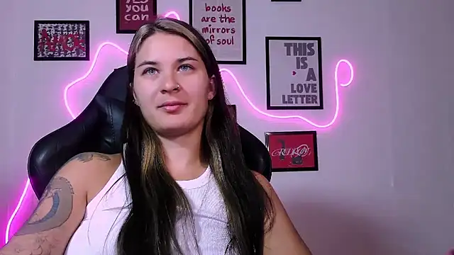 AlisaFrost webcam