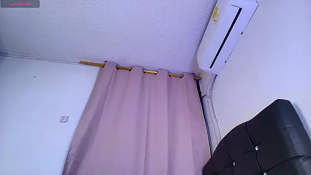 Mia_depp webcam