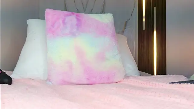 mia_099 webcam