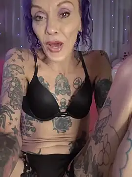 MommyMisfit webcam