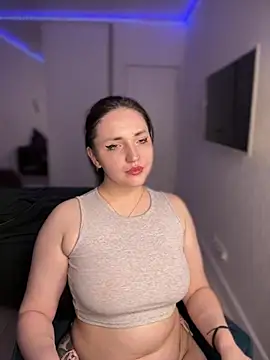 Lunar_ShyXO webcam