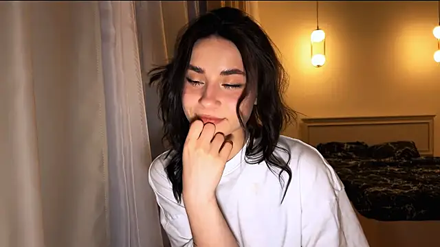 DianneFurna webcam