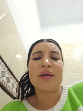 Pretty_Julieta webcam