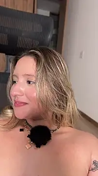 MiaPetit_ webcam