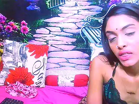 IndianPretty14u2Luv webcam