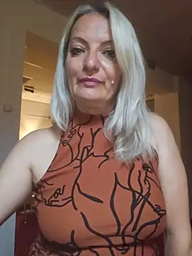 LadyTouch webcam