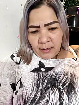 Dalessa_Bigtits