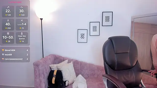 Emi_Roseth webcam