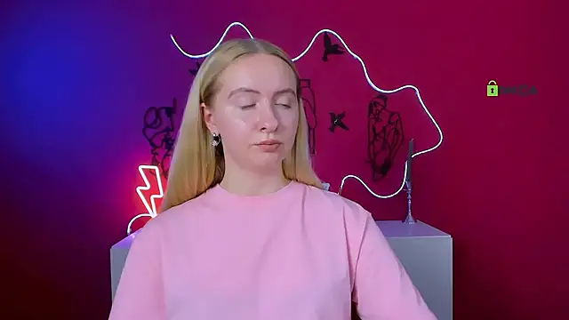 mila_glow1 webcam