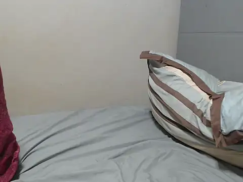 CandyLovesU2 webcam