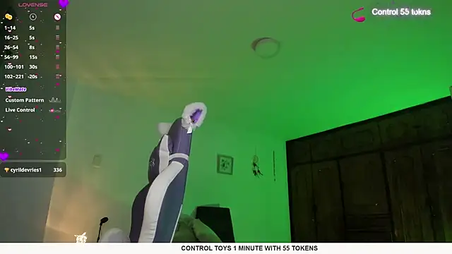tellmemaddie camgirl profile preview on Stripchat