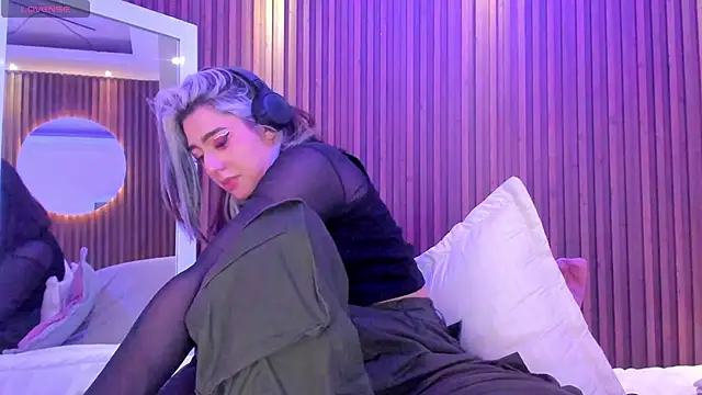 GabyRose9 webcam