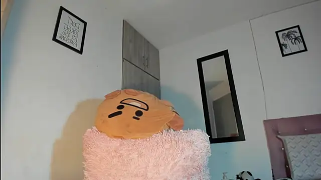exotis_tiahara777 webcam