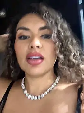 TianaRios_Pink webcam
