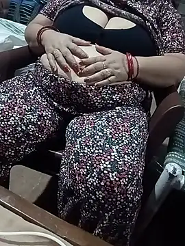 Simran_008 webcam