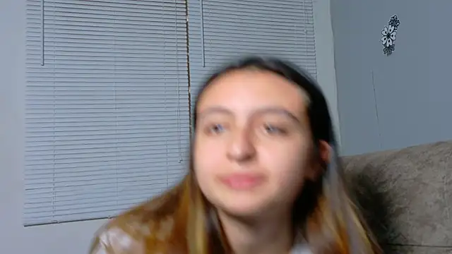 Lala_fluffy webcam