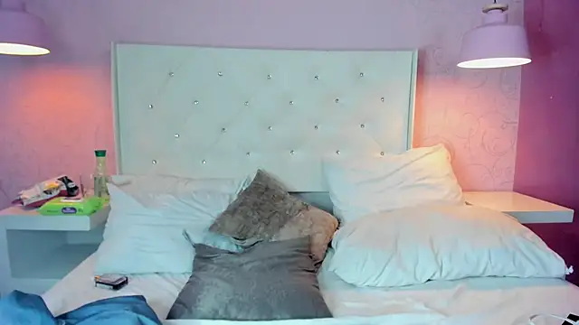 SofiaThoompson webcam
