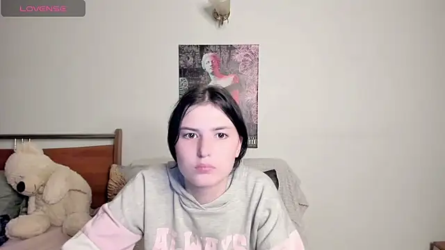 Kira_Devi webcam