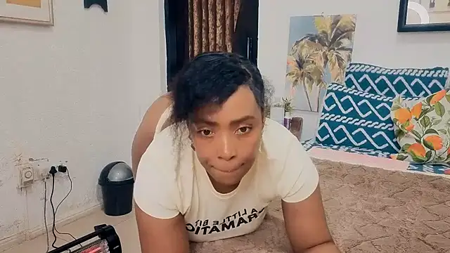 GiantBootyMilf webcam