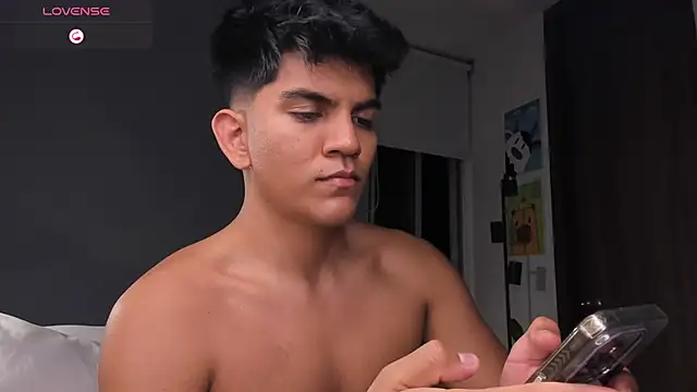 OnlySantty webcam