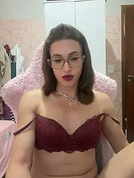 Irresistible24 webcam