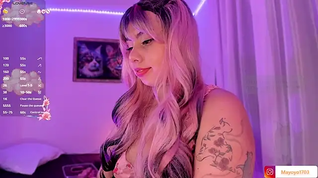 kiki_cavilll webcam