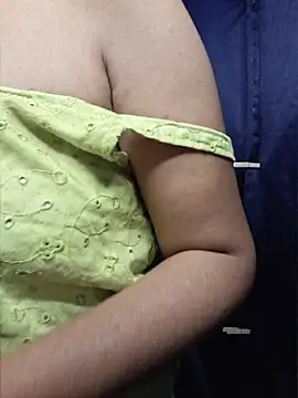 Nisha027 webcam