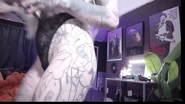 bambitatted webcam