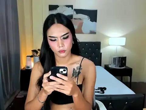 Ms_Kendal webcam