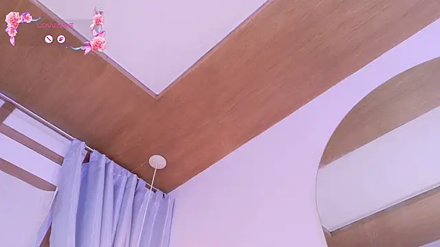RenataLeclair webcam