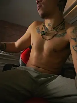 AlphaMasterXxx webcam