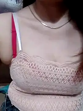 YiyinLy webcam