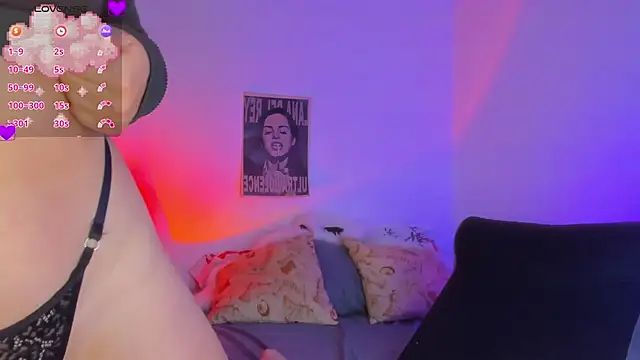 MarieTaylor_ webcam