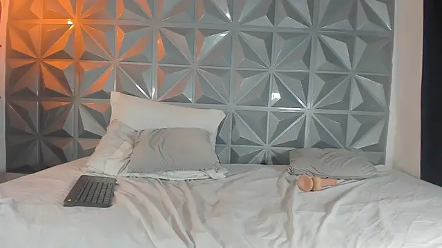 Emmy_lander1 webcam