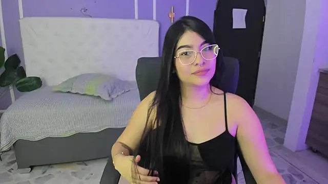 HannaLee333 webcam