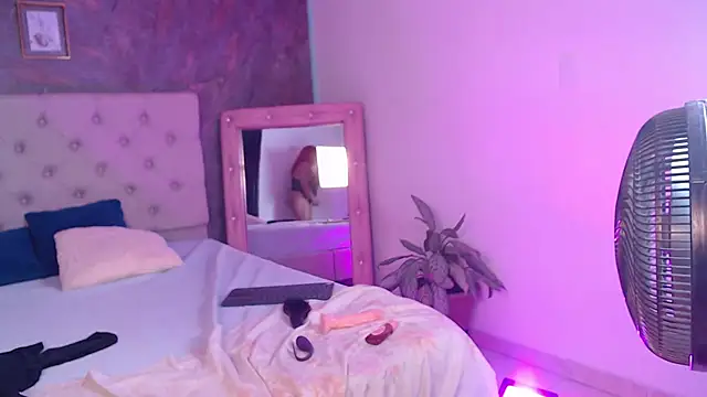 Shedevilboobs69 webcam
