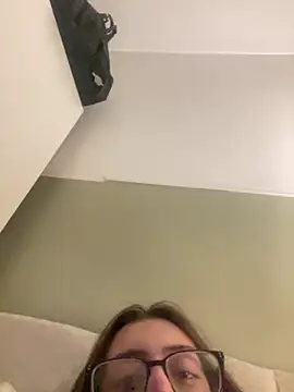 brownpetitegirlxo webcam