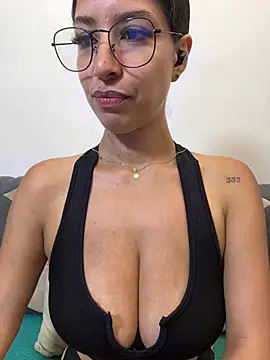 luvely_unique_