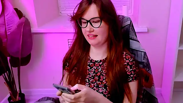 carolgiggly (F young) - Shake tits