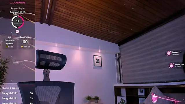 zoe_linss webcam