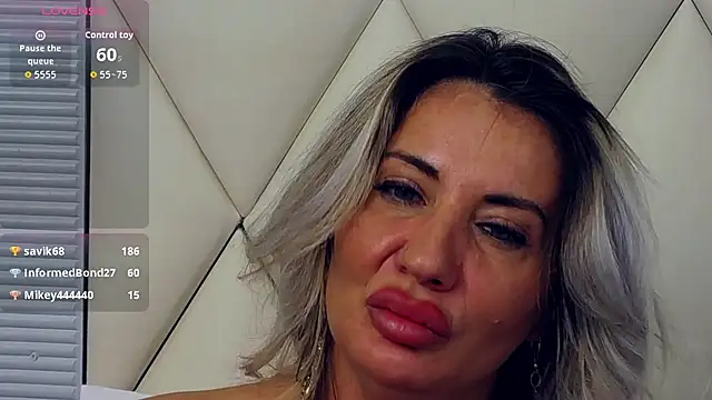 GinaBear webcam