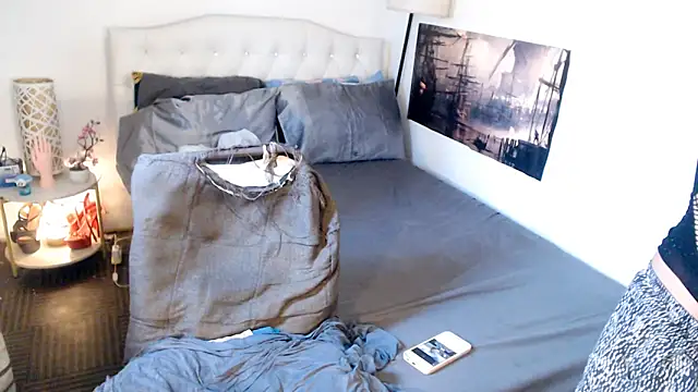 NinaDOM4CUM webcam