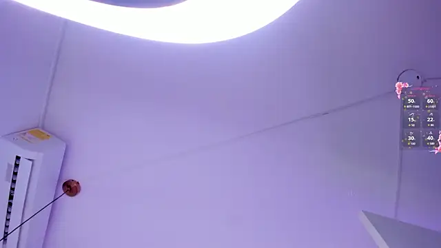 AlyssiaDanger webcam