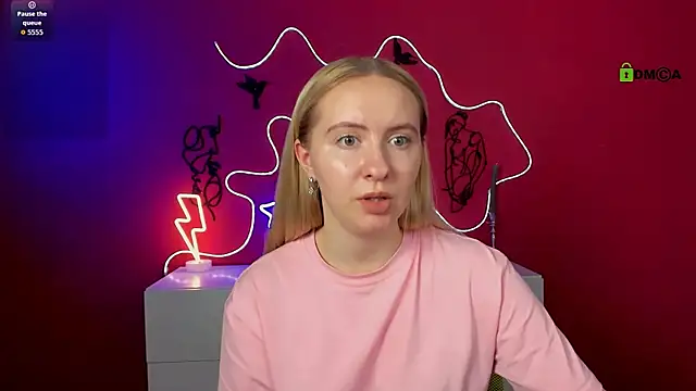 mila_glow1 webcam