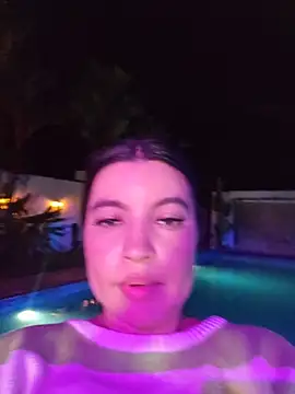Pretty_Julieta webcam