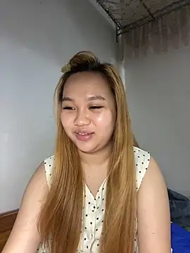 Almira6868 webcam