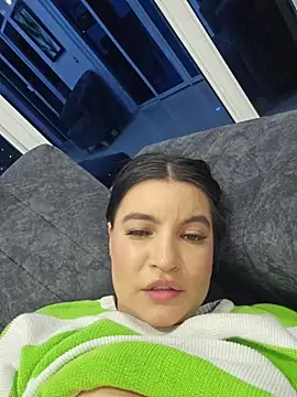 Pretty_Julieta webcam