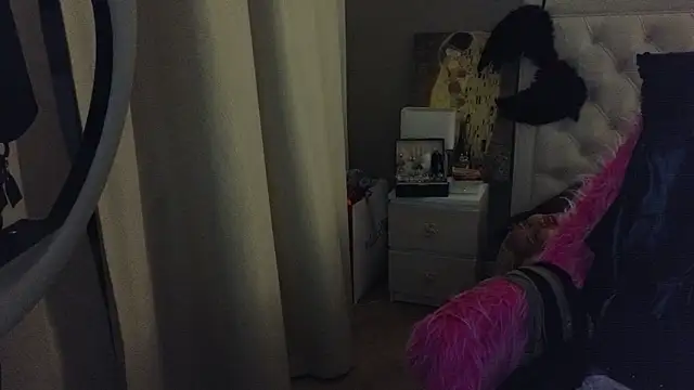 RoxalanaStar webcam