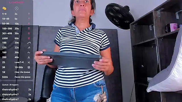 Keyla_Milf webcam