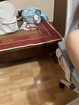 Mina048 webcam